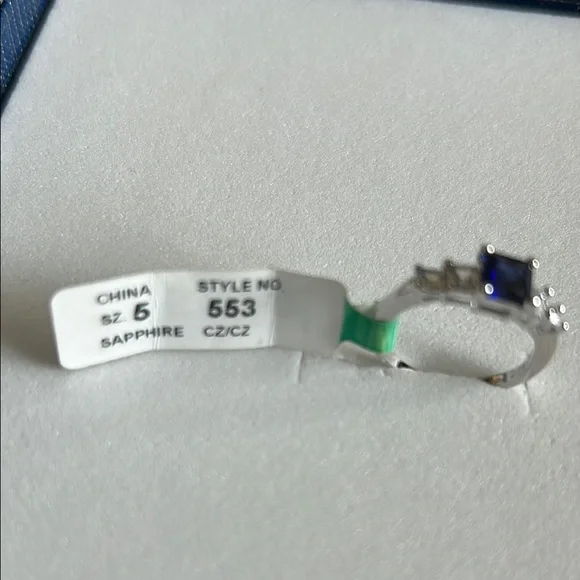 COPY - Elegant Silver and Blue Gemstone Ring - Picture 3 of 6